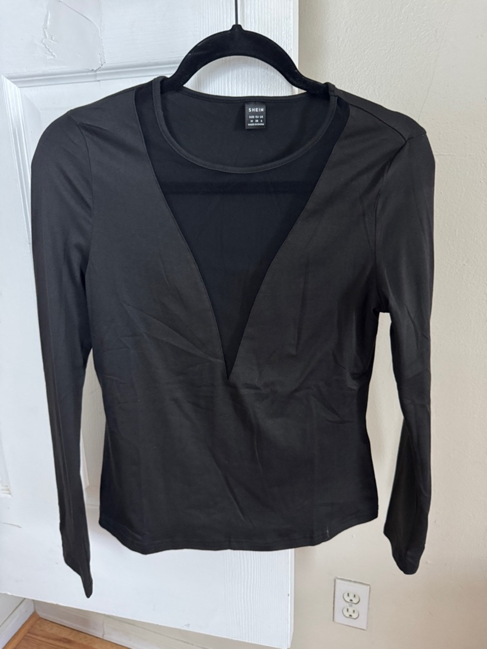 Women’s Top Size M